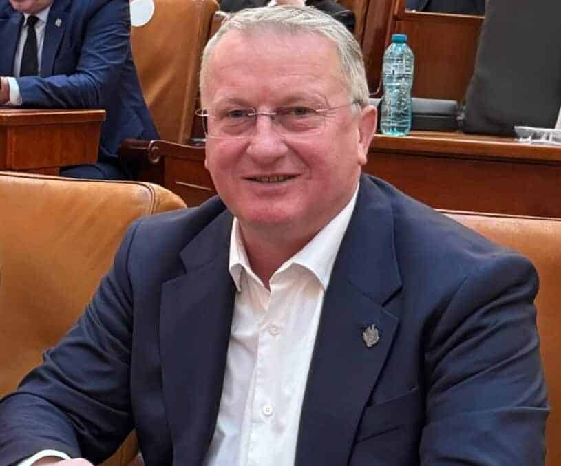 Deputatul Remus Lăpușan cere clarificări privind mutarea definitivă a elevilor de la Colegiul „Anghel Saligny” din Cluj-Napoca