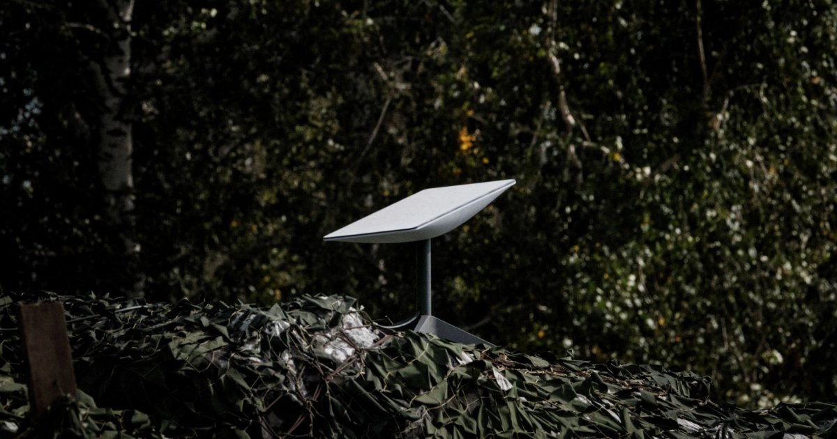 Haos în armată rusă după ce Musk a blocat terminalele Starlink: „Ne-au mai rămas porumbeii, radiourile și cablurile”