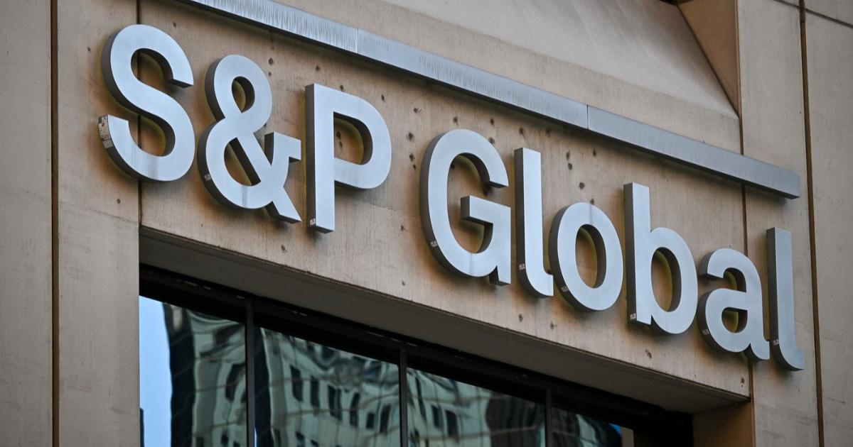 Primul avertisment de la S&P după căderea Guvernului: Se pot complica lucrurile privind bugetul în 2027