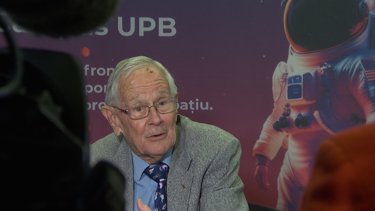 Charles Duke, unul dintre cei 12 oameni care au pășit pe Lună, a ajuns în România. „E un moment unic”
