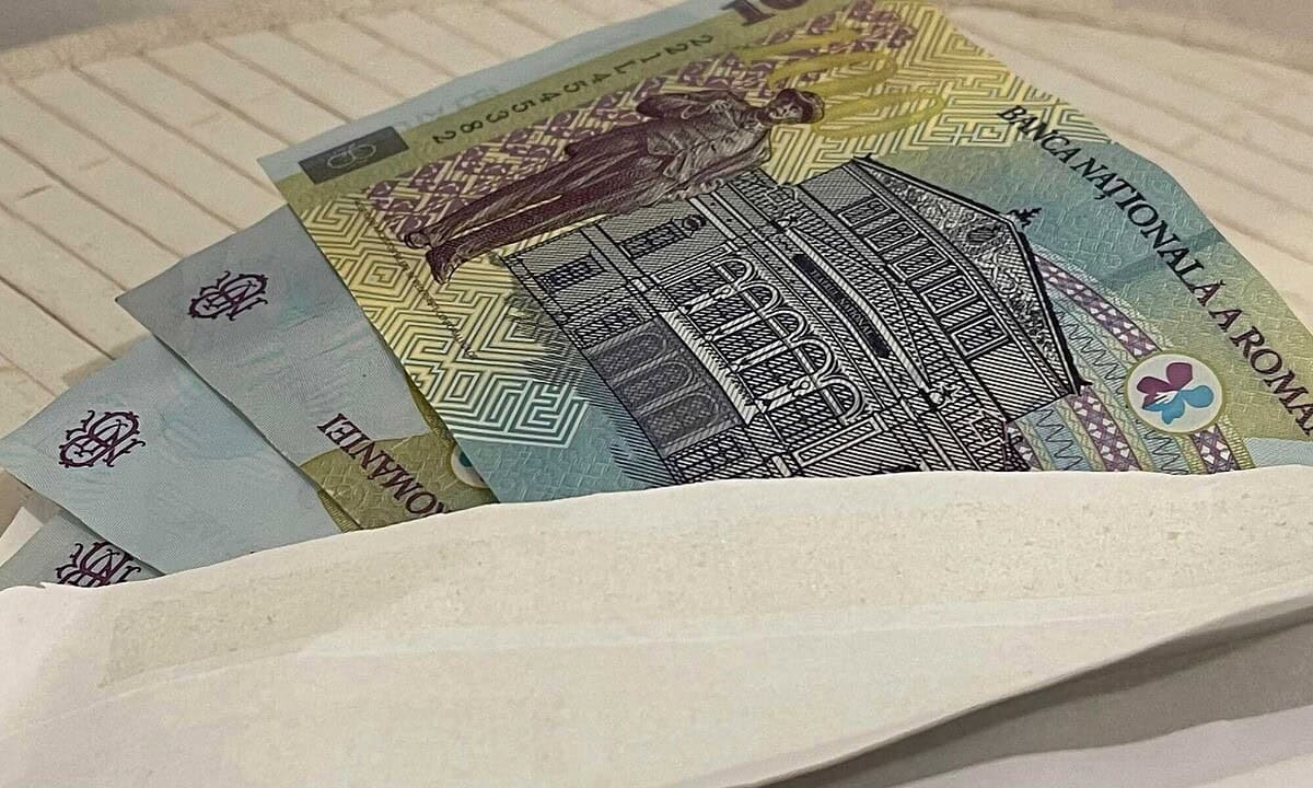 Bărbat din Alba, trimis în judecată după ce a furat un plic cu bani dintr-un restaurant. Cum a reușit să intre în local