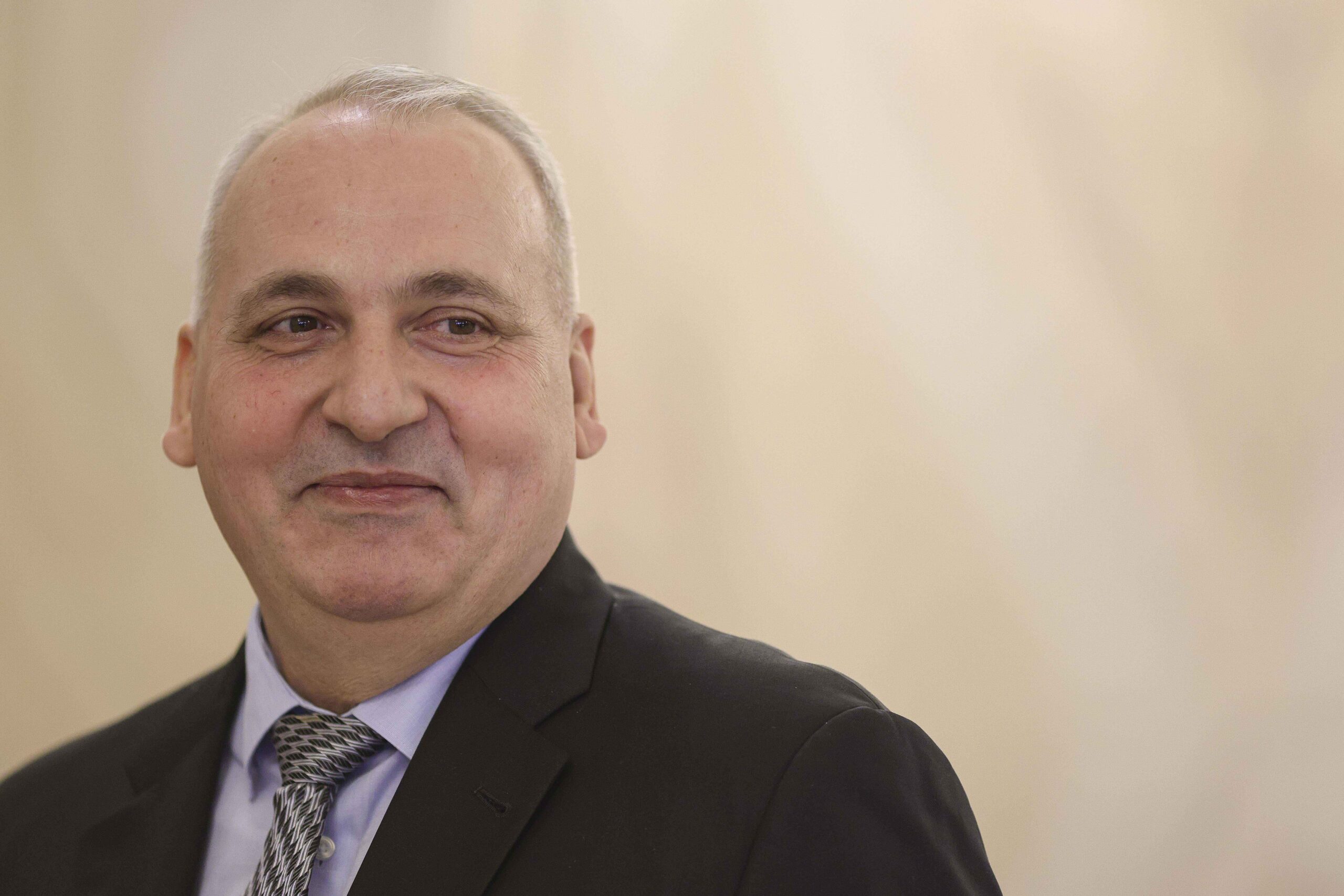 Procurorul Viorel Cerbu, aviz pozitiv al CSM, în unanimitate / Blocajul la vot continuă în cazul lui Marius Voineag și Alex Florența