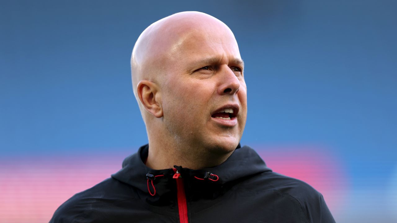 Arne Slot vede partea plină a paharului după ce Liverpool a fost spulberată pe ”Villa Park”: ”Nu e rău deloc”