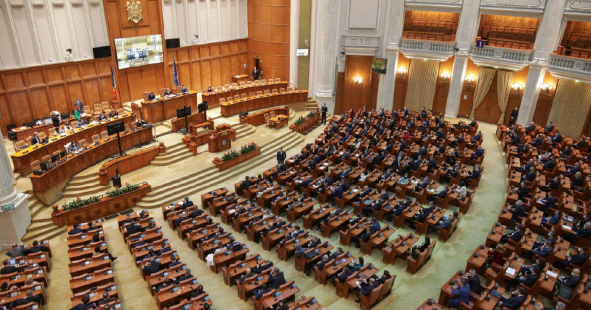 SONDAJ INSCOP: PNL depășește PSD în intențiile de vot pentru alegeri parlamentare. Ce procente au AUR și USR
