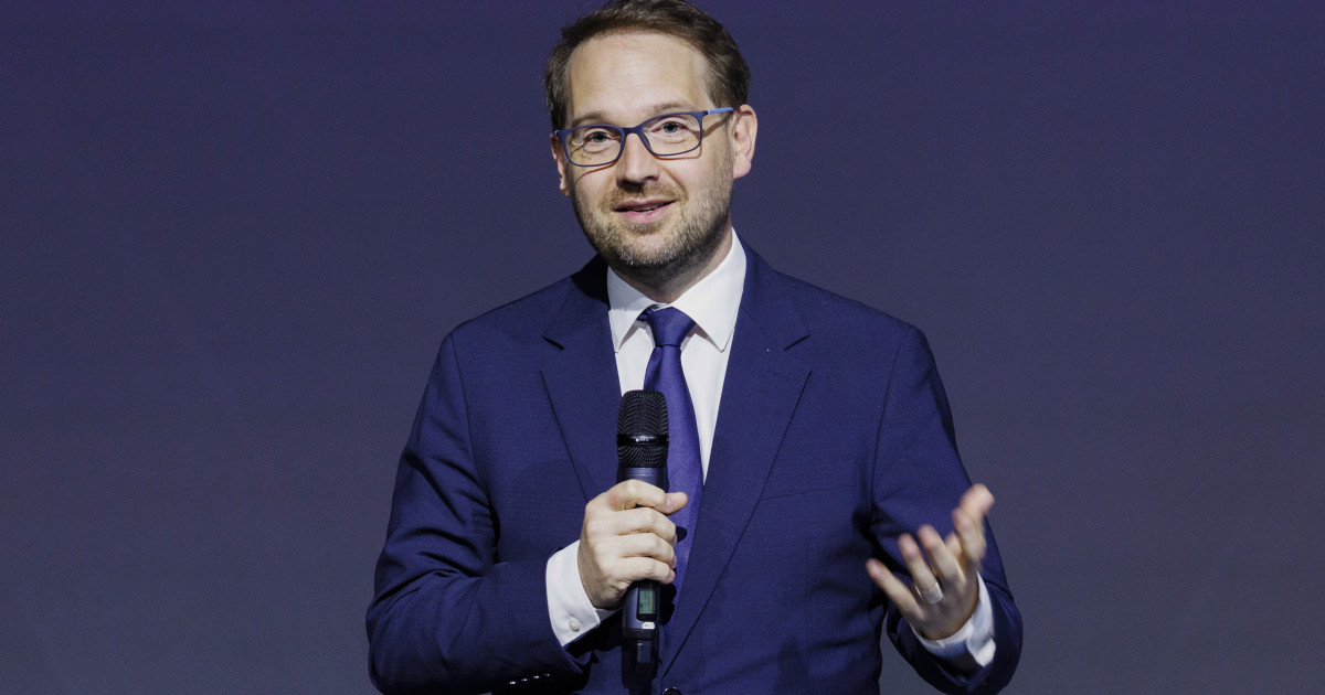 Bilanțul USR în cele 13 zile fără PSD în Guvern, prezentat de Dominic Fritz. Mesajul cu care partidul merge la consultări