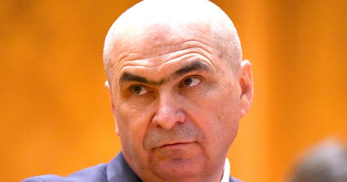 Bolojan: „Cea mai proastă situaţie este să existe un grup mare de parlamentari care nu sunt afiliaţi nicăieri”