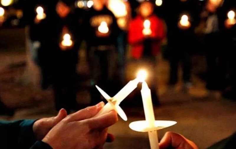 Lumina Sfântă va ajunge și în acest an la credincioși, în ciuda tensiunilor din Orientul Mijlociu
