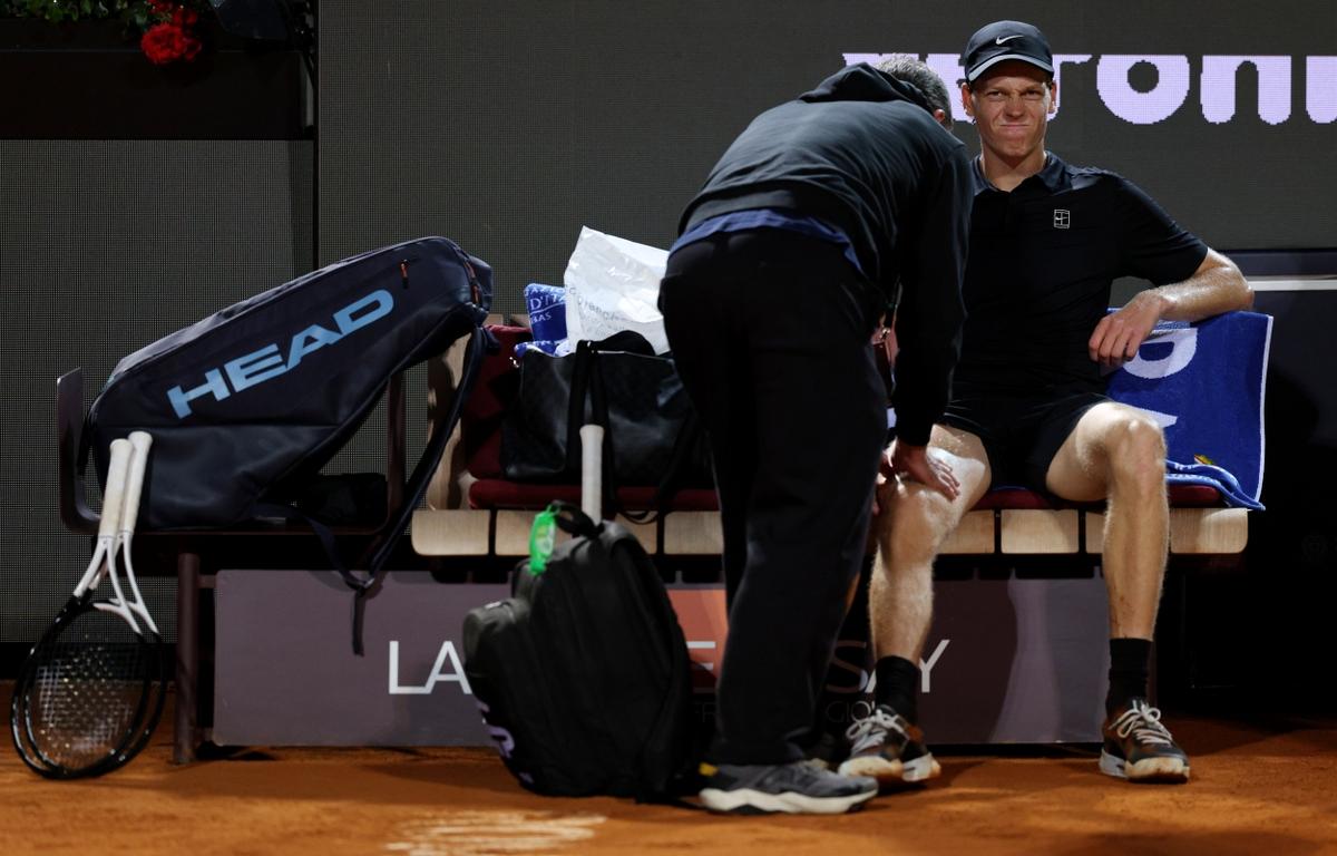 Imaginile cu Jannik Sinner din semifinala de la Roma, explicate de Flavia Pennetta: „Părea că trece printr-o criză de anxietate” Imaginile cu Jannik Sinner din semifinala de la Roma, explicate de Flavia Pennetta: „Părea că trece printr-o criză de anxietate”