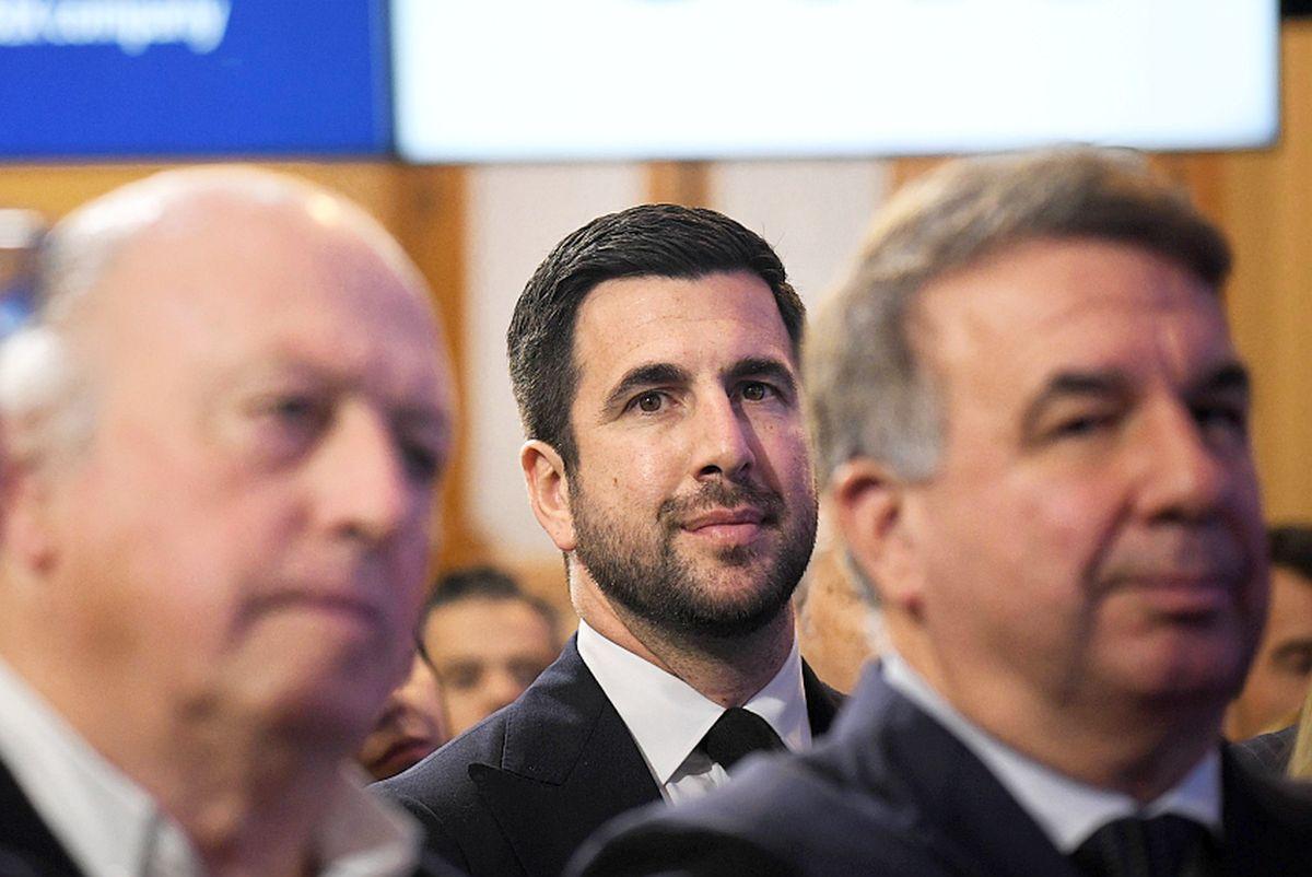 „Regele Soarelui” are alături un fotbalist legendar al Realului! Așa vrea să-l doboare pe Florentino Perez „Regele Soarelui” are alături un fotbalist legendar al Realului! Așa vrea să-l doboare pe Florentino Perez
