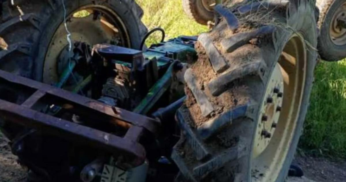 Un argeşean de 52 de ani a murit strivit sub tractor, după ce a pierdut controlul utilajului pe o pantă Un argeşean de 52 de ani a murit strivit sub tractor, după ce a pierdut controlul utilajului pe o pantă