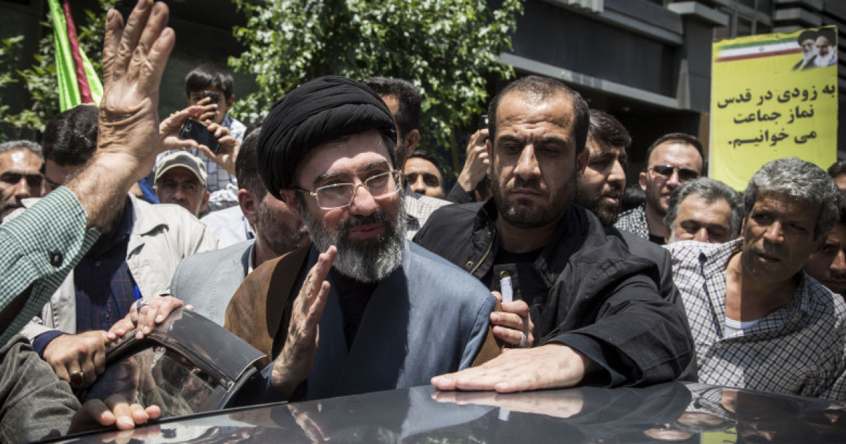 Mojtaba Khamenei susține că SUA și Israelul încearcă să îngenuncheze Iranul pentru „a-și ascunde înfrângerile militare” Mojtaba Khamenei susține că SUA și Israelul încearcă să îngenuncheze Iranul pentru „a-și ascunde înfrângerile militare”