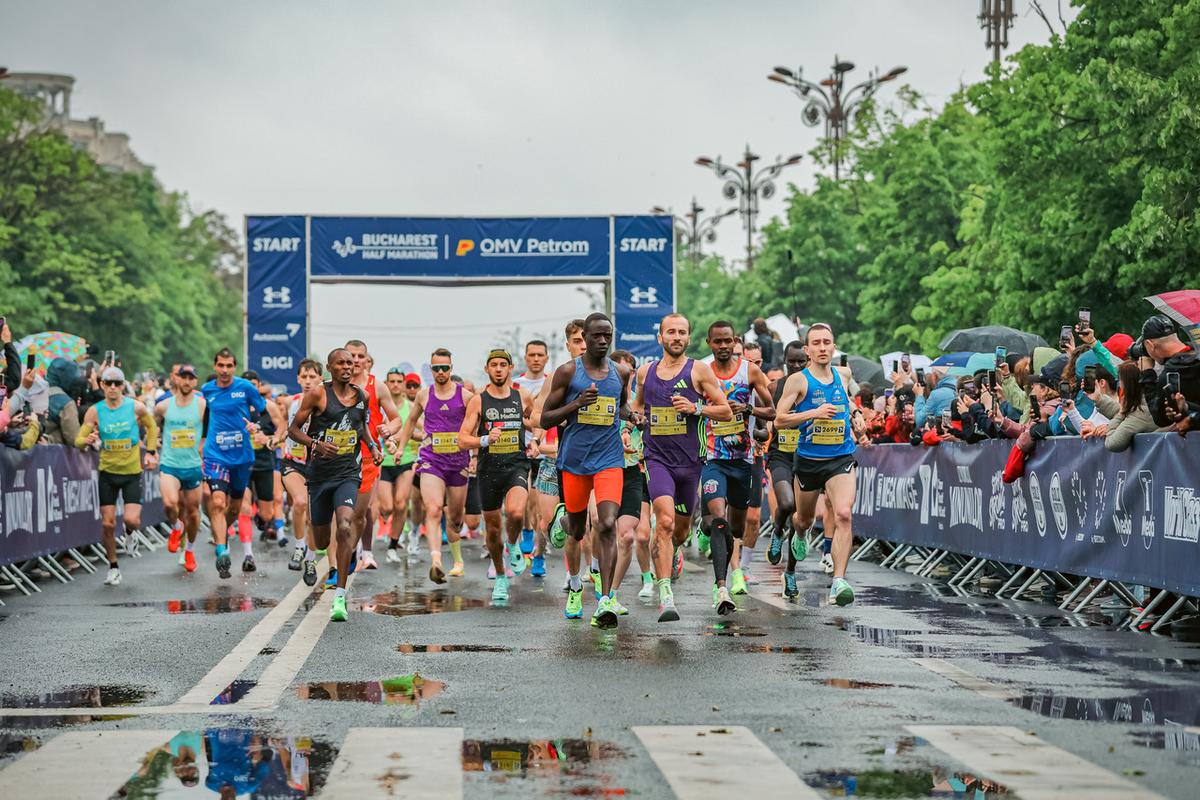 12.000 de participanți au luat startul la ediția a 15 a OMV Petrom Bucharest HALF MARATHON 12.000 de participanți au luat startul la ediția a 15 a OMV Petrom Bucharest HALF MARATHON