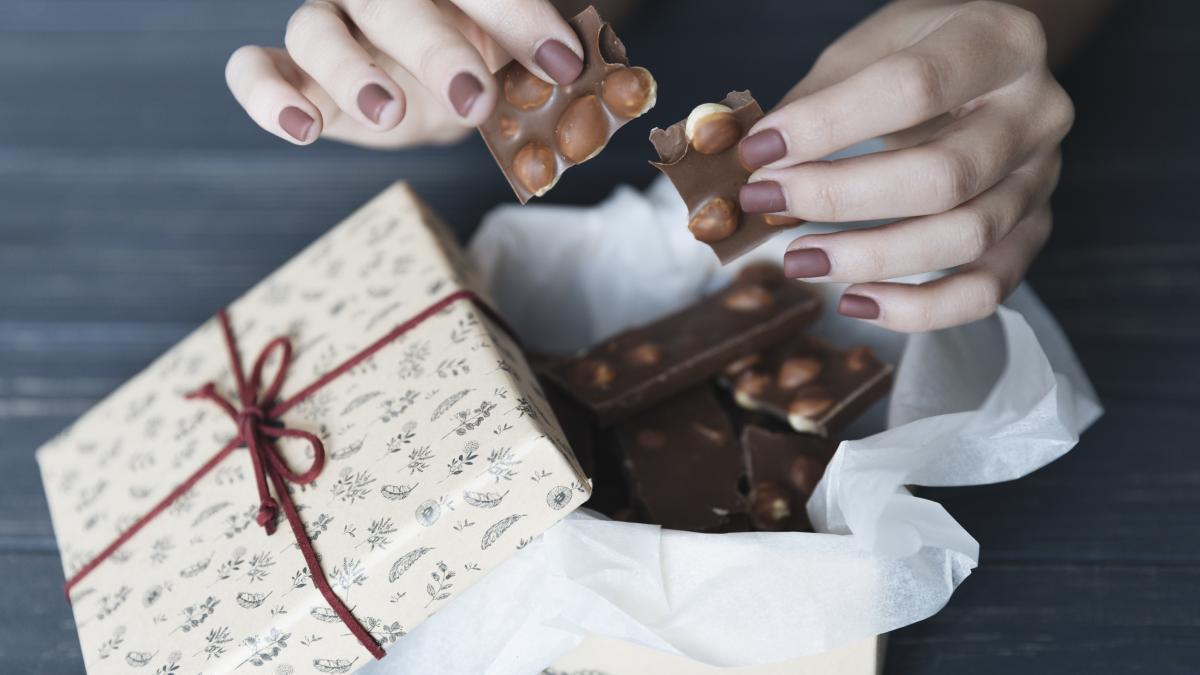 Ce se întâmplă dacă mănânci ciocolată înainte de somn Ce se întâmplă dacă mănânci ciocolată înainte de somn