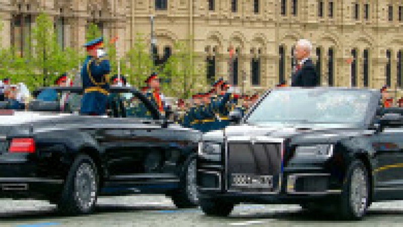 Andrei Belousov (dreapta), ministrul Apărării al Rusiei, participă la parada militară &icirc;n Piața Roșie cu ocazia Zilei Victoriei, pentru a marca &icirc;mplinirea a 81 de ani de la victoria Uniunii Sovietice asupra Germaniei naziste. Foto: Profimedia | Poza 4 din 6