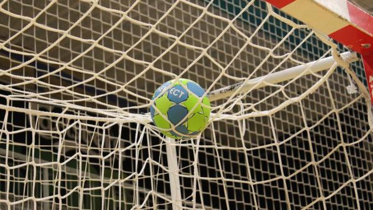 Handbal masculin: CS Dinamo Bucureşti, din nou campioană. 10 titluri consecutive și numărul 22 în palmares