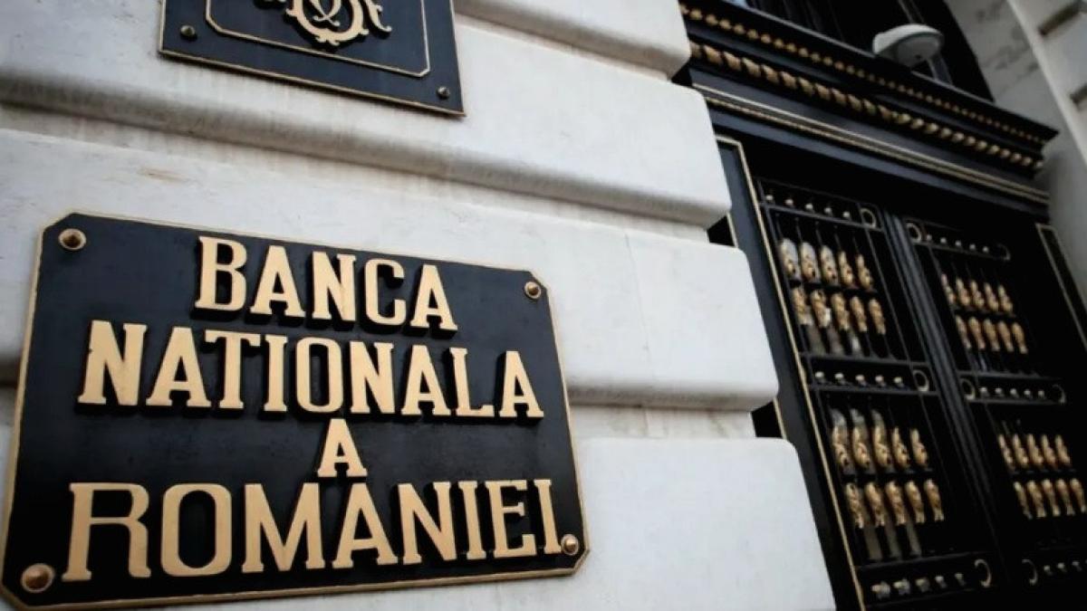 Agitație pe piața valutară astăzi. CURS BNR. La cât au ajuns EURO și gramul de aur. Declarație din Banca Națională Agitație pe piața valutară astăzi. CURS BNR. La cât au ajuns EURO și gramul de aur. Declarație din Banca Națională