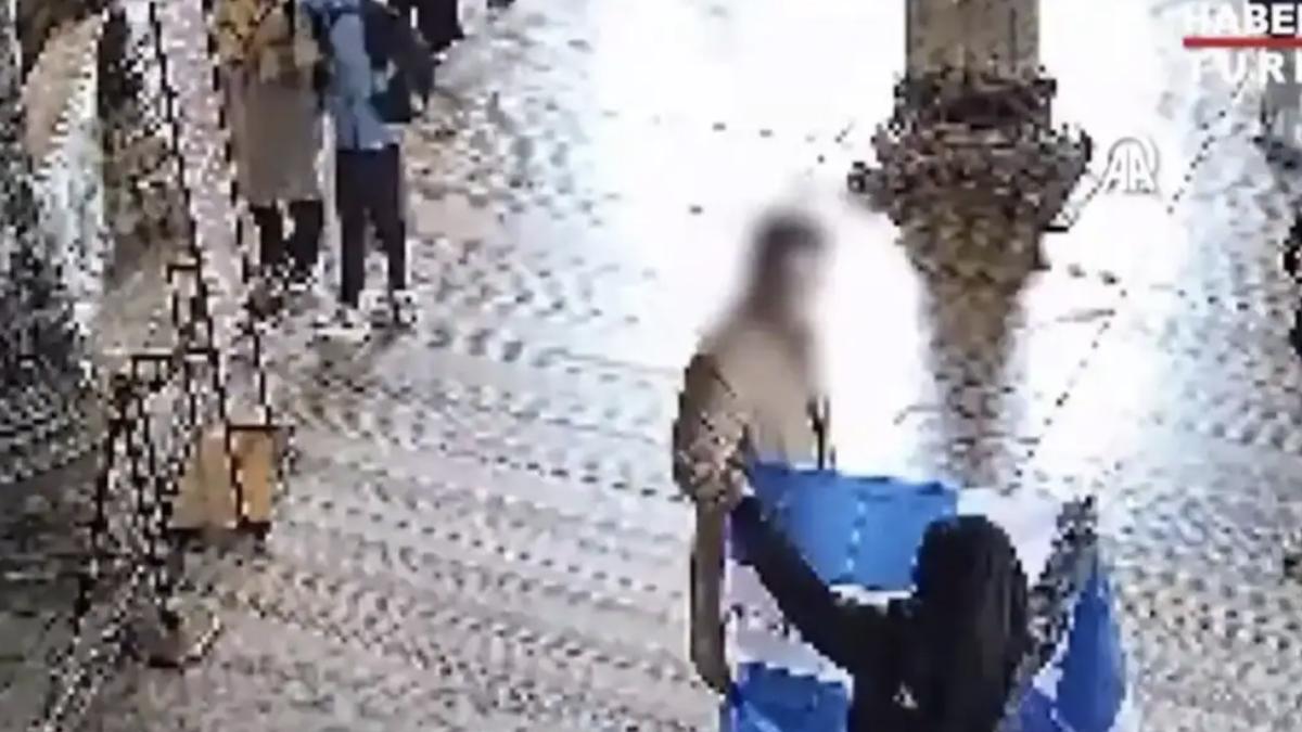 Turiști, reținuți în Turcia, după gestul controversat făcut în Hagia Sophia din Istanbul. Totul a fost surprins de camere