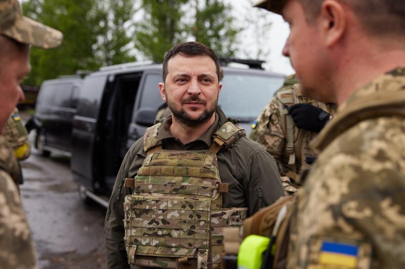 După ce Rusia a anunțat unilateral un armistițiu, Ucraina face același lucru. Zelenski: „Vom acționa simetric începând cu momentul specificat”