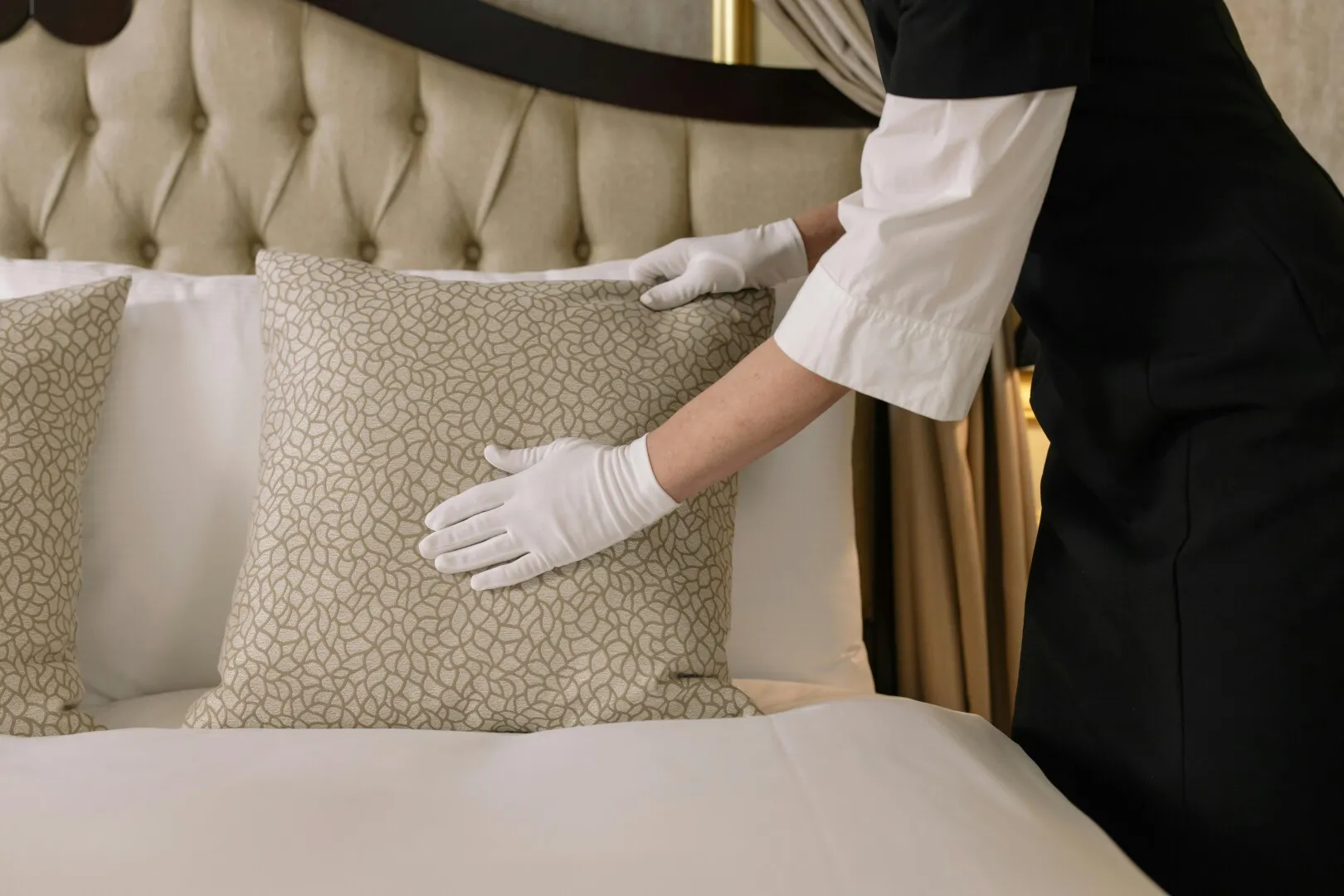 Schimbare majoră în turism: Hotelurile scapă de regulile din anii ’90. Ce condiții trebuie să îndeplinească pentru a-și păstra stelele