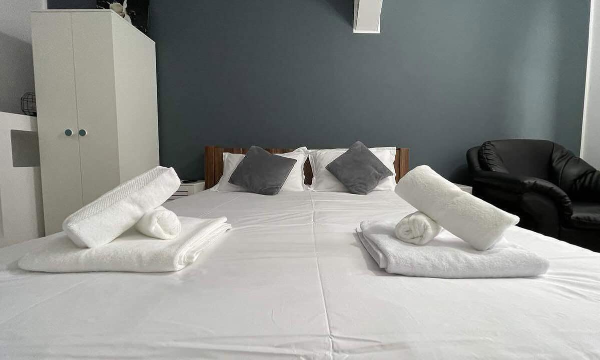 Booking elimină apartamentele fără certificat de clasificare. Ce trebuie să facă proprietarii care închiriază în regim hotelier Booking elimină apartamentele fără certificat de clasificare. Ce trebuie să facă proprietarii care închiriază în regim hotelier