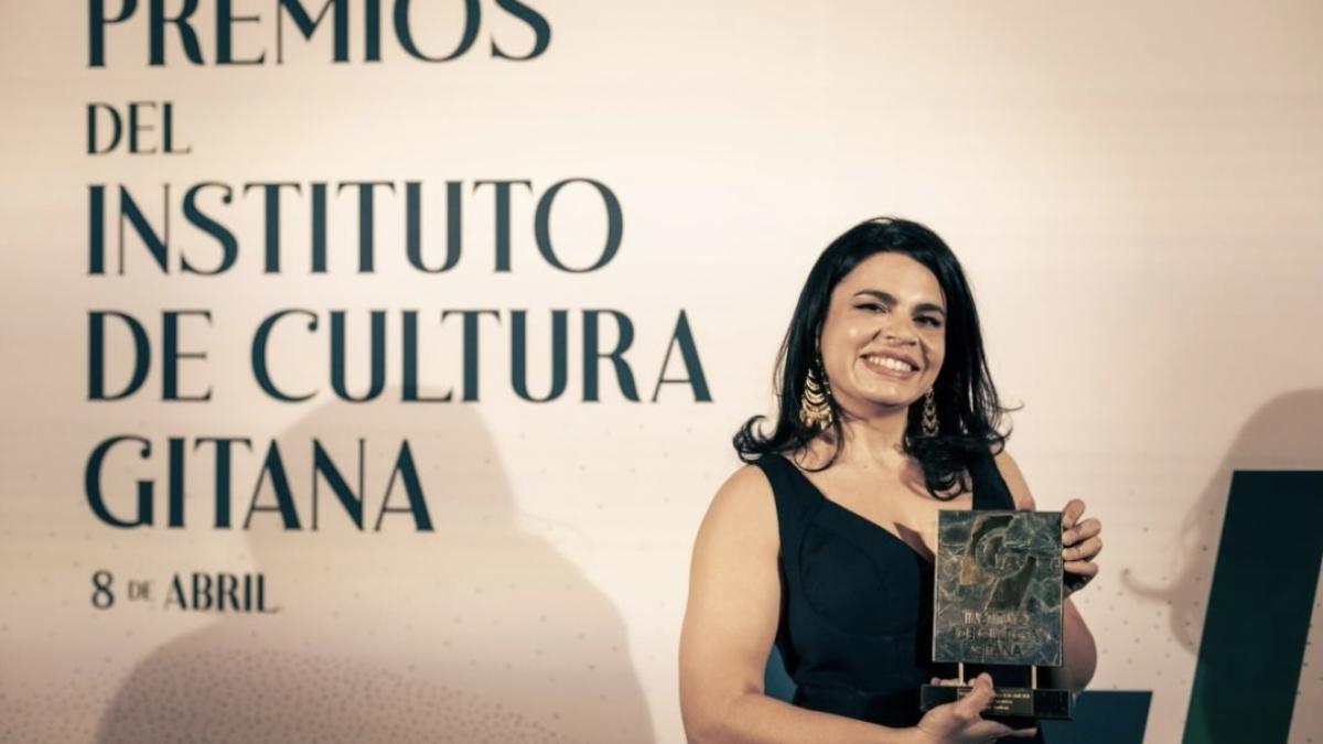 Alina Șerban, premiată la Madrid de Ziua Internațională a Romilor pentru performanțele din „Gipsy Queen”