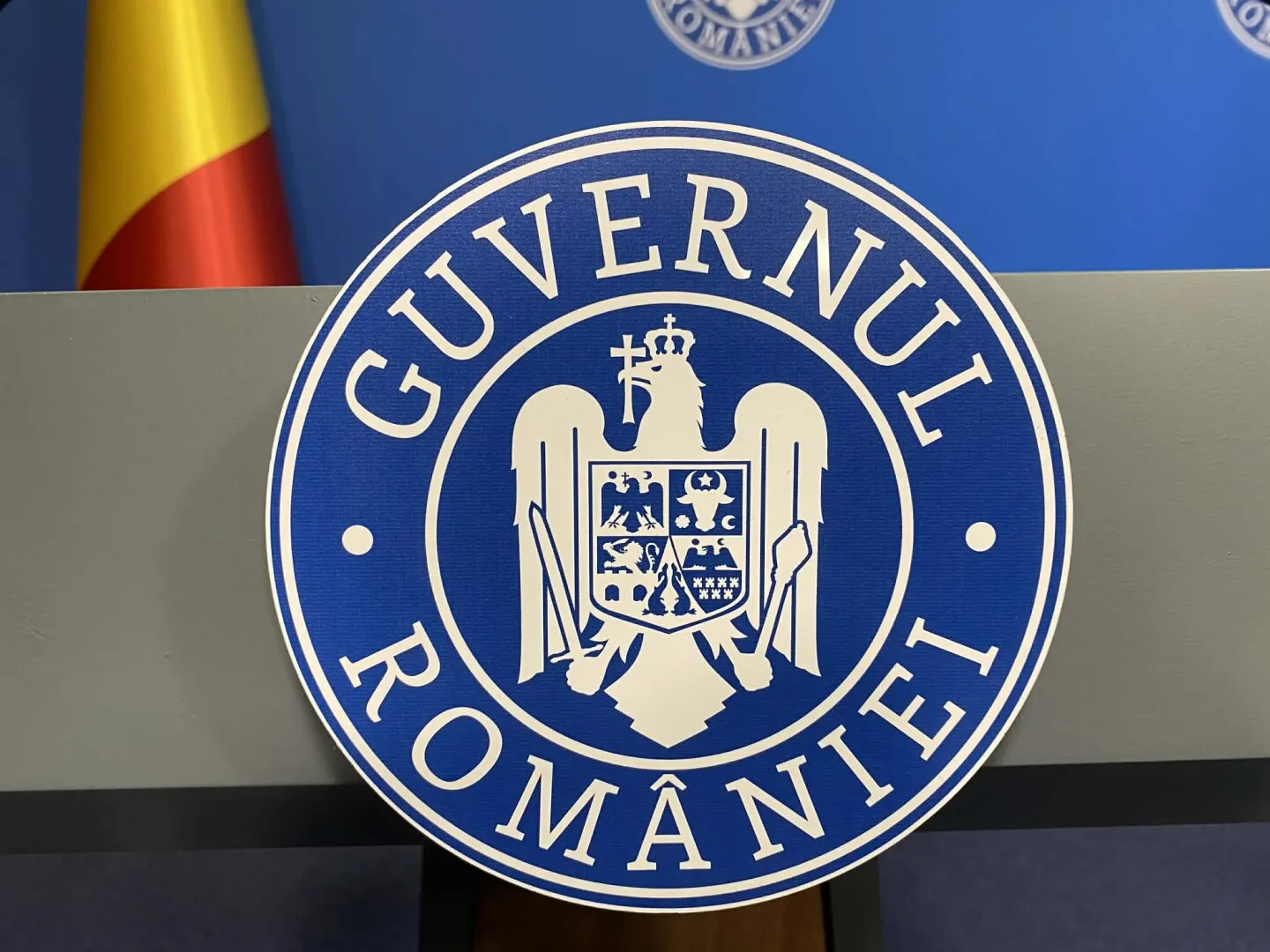 Consultations between Government and unions regarding new wage law Consultations between Government and unions regarding new wage law