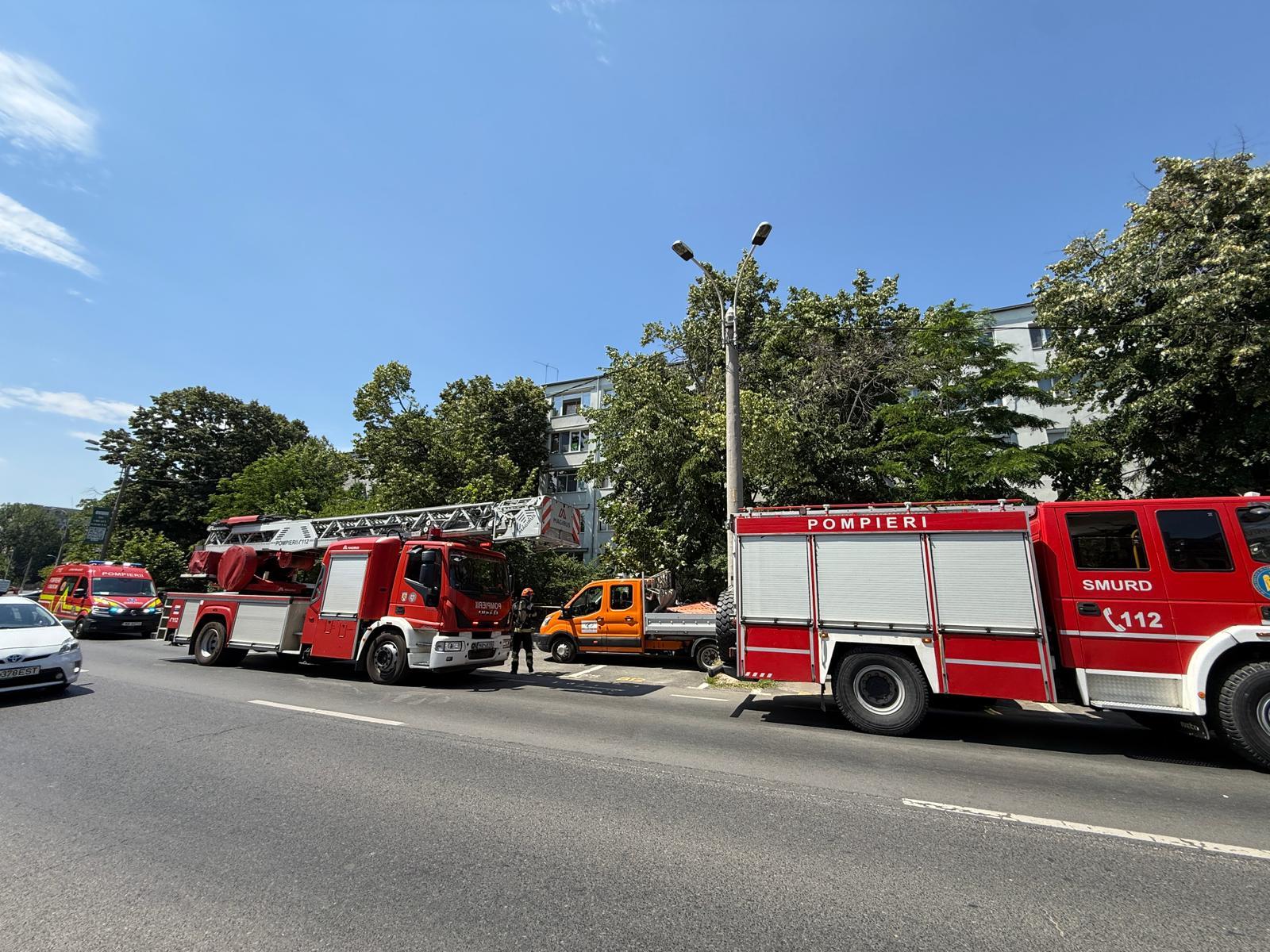 Pericol de explozie în Capitală: scurgeri de gaze într-un bloc din Sectorul 3. 40 de oameni, evacuaţi