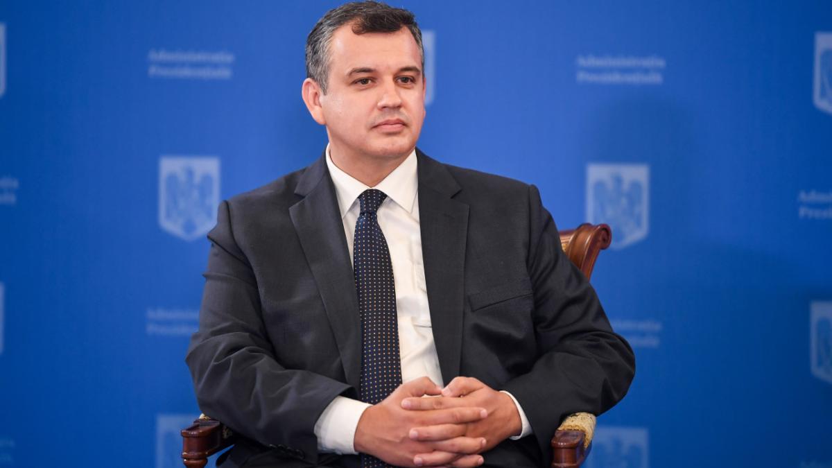 Cum ar putea arăta Executivul Tomac și de unde vor fi secretarii de stat. Chirieac: Există deja majoritatea pentru Guvern. Negocierile s-au făcut în spatele ușilor închise Cum ar putea arăta Executivul Tomac și de unde vor fi secretarii de stat. Chirieac: Există deja majoritatea pentru Guvern. Negocierile s-au făcut în spatele ușilor închise