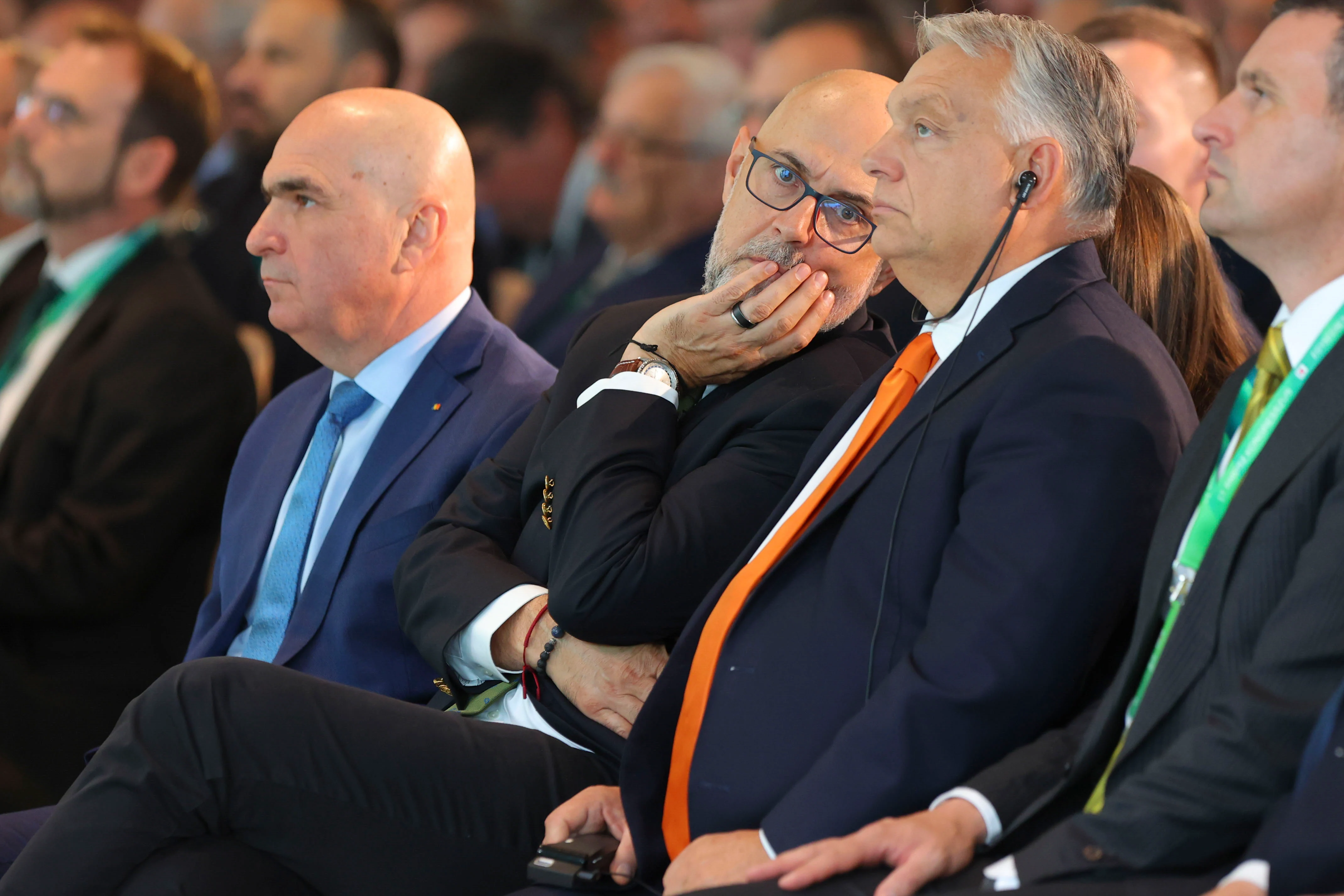Ilie Bolojan, Kelemen Hunor și Viktor Orban la Congresul UDMR. FOTO: Inquam / Simion Tătaru