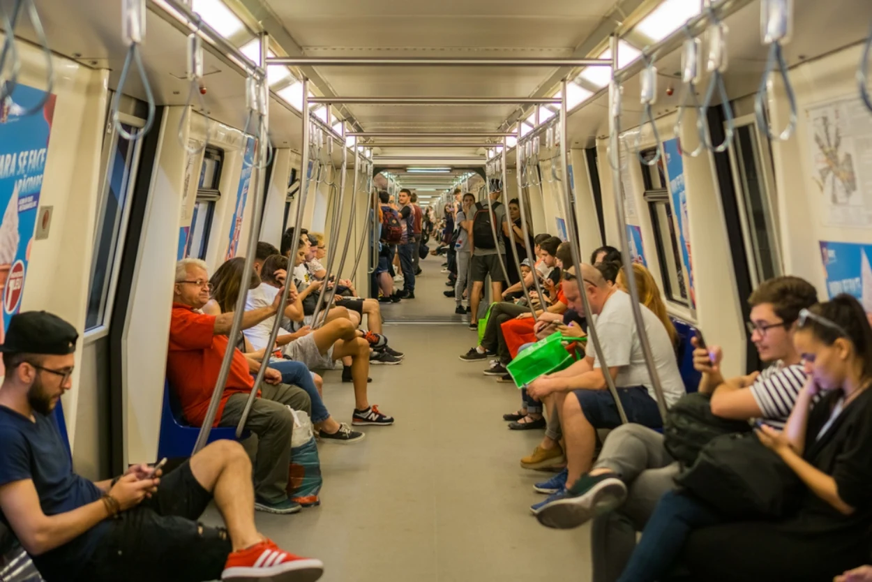 Călătoriile cu metroul s-au scumpit. Foto: Shutterstock