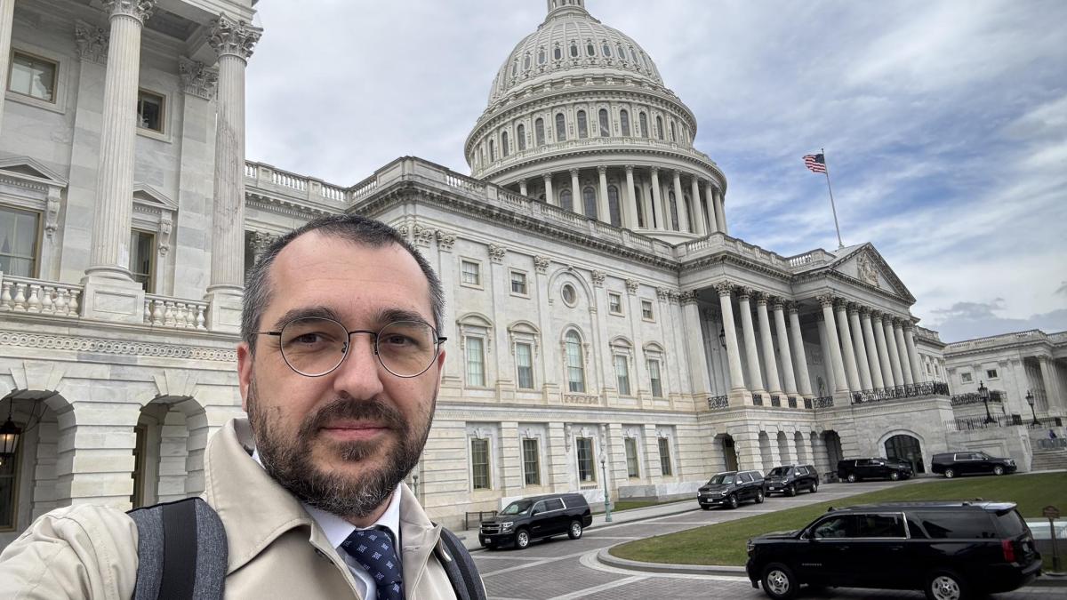 Vlad Voiculescu a scris „M**e PSD” pe Facebook, apoi a editat postarea