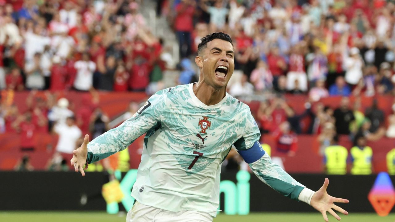 Portugalia -1 | Cristiano Ronaldo îl retrage pe Luka Modric și merge în optimi în America! Portugalia -1 | Cristiano Ronaldo îl retrage pe Luka Modric și merge în optimi în America!
