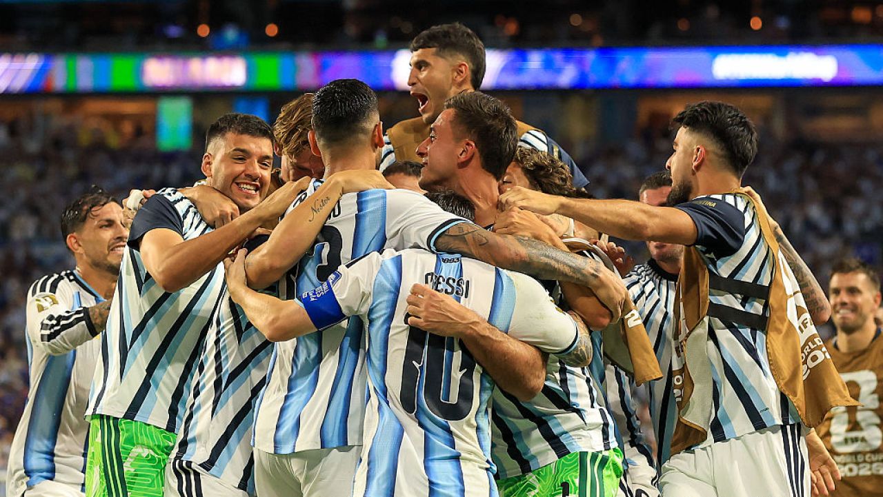 Argentina, ce sperietură! Romero salvează campioana în prelungiri, Capul Verde pleacă acasă cu capul sus Argentina, ce sperietură! Romero salvează campioana în prelungiri, Capul Verde pleacă acasă cu capul sus