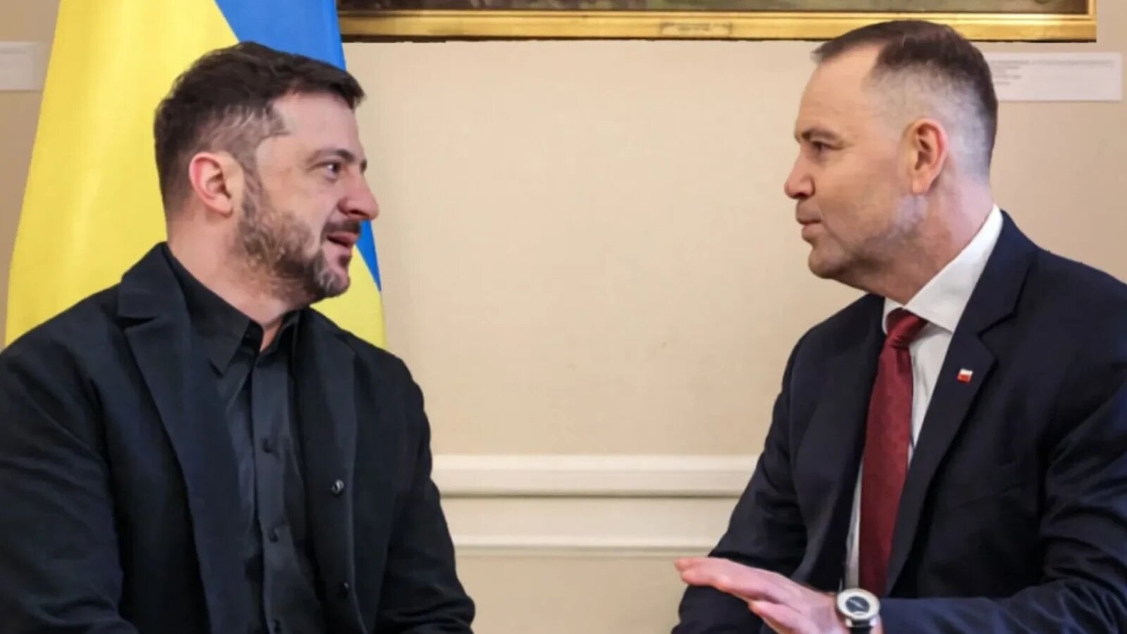 Discuție importantă de peste o oră între Zelenski și președintele Poloniei, în plină criză diplomatică Discuție importantă de peste o oră între Zelenski și președintele Poloniei, în plină criză diplomatică
