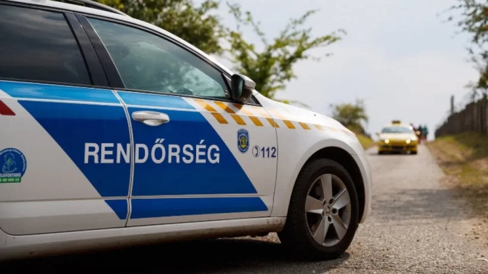 O româncă a cutreierat Ungaria pentru a ridica sacoșe cu bani și aur de la bătrâni. Victimele le agățau singure chiar la porțile caselor O româncă a cutreierat Ungaria pentru a ridica sacoșe cu bani și aur de la bătrâni. Victimele le agățau singure chiar la porțile caselor