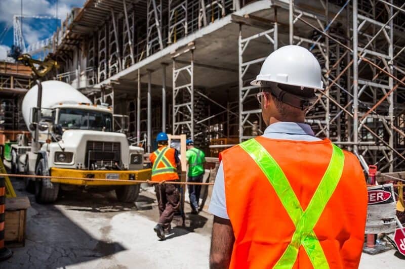 Amenzi de peste 700.000 de lei aplicate de ITM Cluj în construcții. 18 angajați „la negru” descoperiți în doar trei luni Amenzi de peste 700.000 de lei aplicate de ITM Cluj în construcții. 18 angajați „la negru” descoperiți în doar trei luni