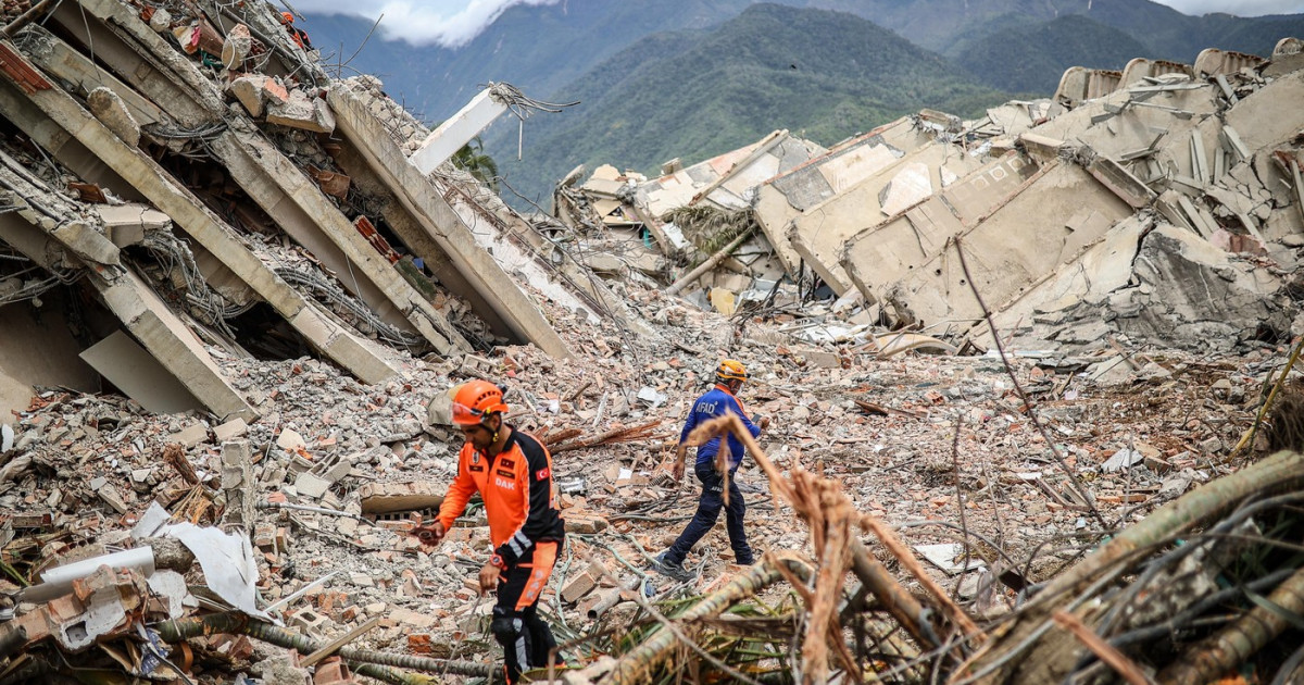 Bilanţul cutremurelor din Venezuela continuă să crească: 4.333 de morţi şi peste 16.700 de răniţi Bilanţul cutremurelor din Venezuela continuă să crească: 4.333 de morţi şi peste 16.700 de răniţi