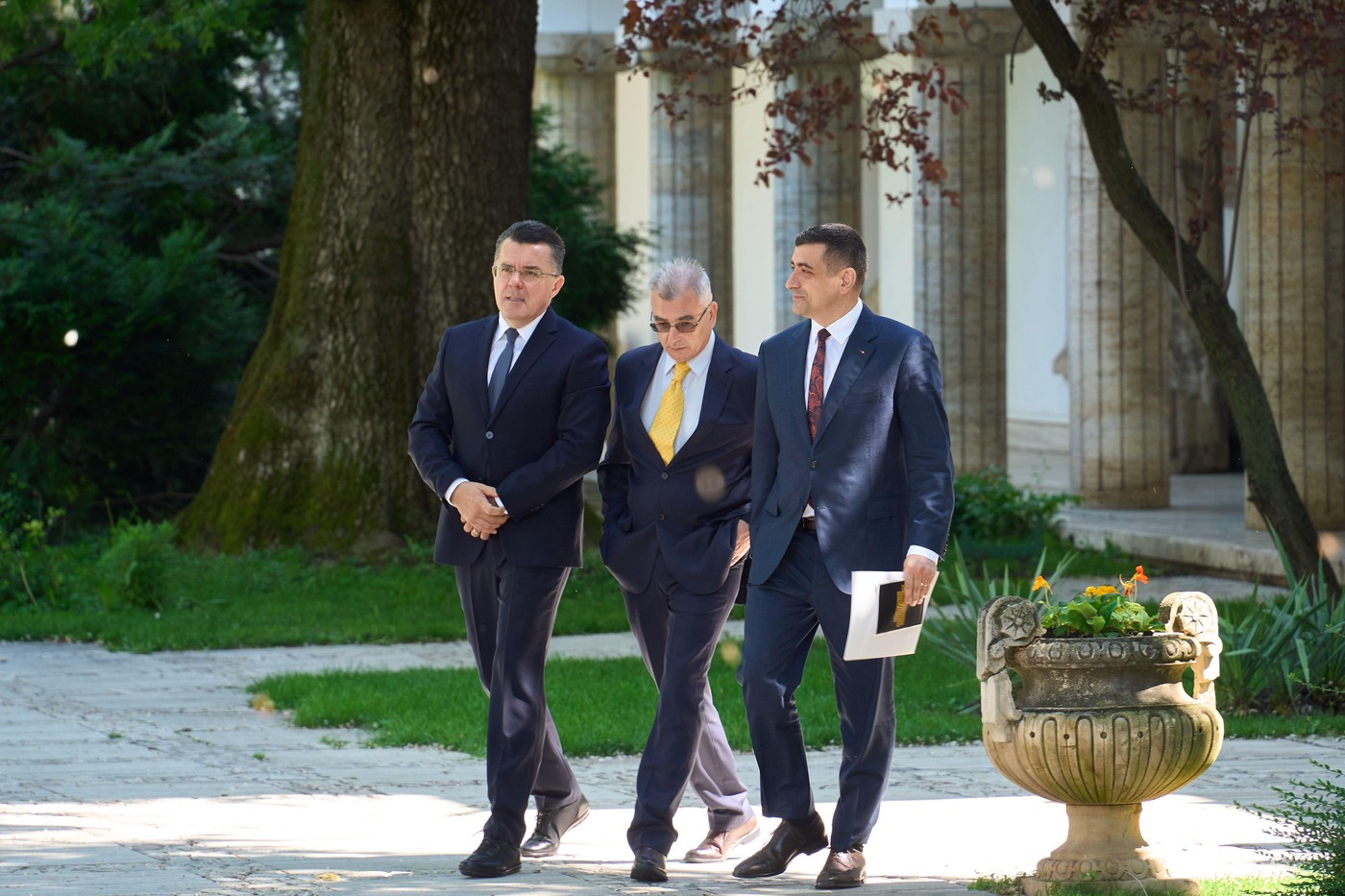 Una dintre vocile din PSD cele mai aspre la adresa guvernării Bolojan avertizează ce arată sondajele interne în cazul alegerilor anticipate: „Va fi greu să nu nominalizeze un premier AUR” Una dintre vocile din PSD cele mai aspre la adresa guvernării Bolojan avertizează ce arată sondajele interne în cazul alegerilor anticipate: „Va fi greu să nu nominalizeze un premier AUR”