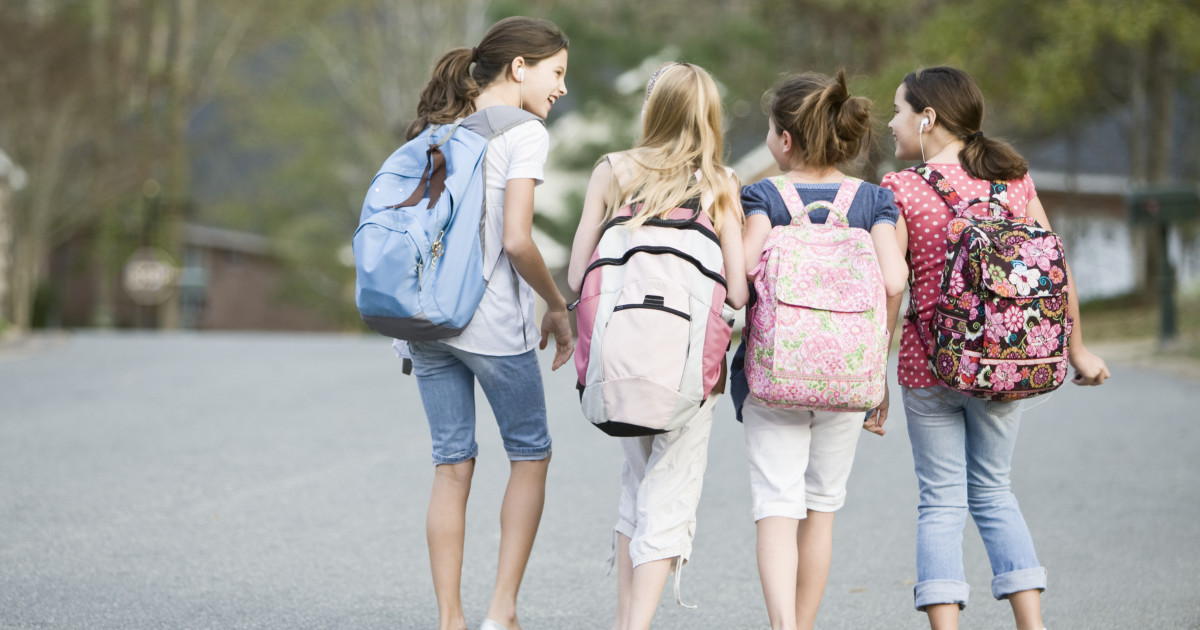 Când începe anul școlar 2026-2027: Calendarul complet al cursurilor și vacanțelor. Schimbările anunțate de Ministerul Educației Când începe anul școlar 2026-2027: Calendarul complet al cursurilor și vacanțelor. Schimbările anunțate de Ministerul Educației