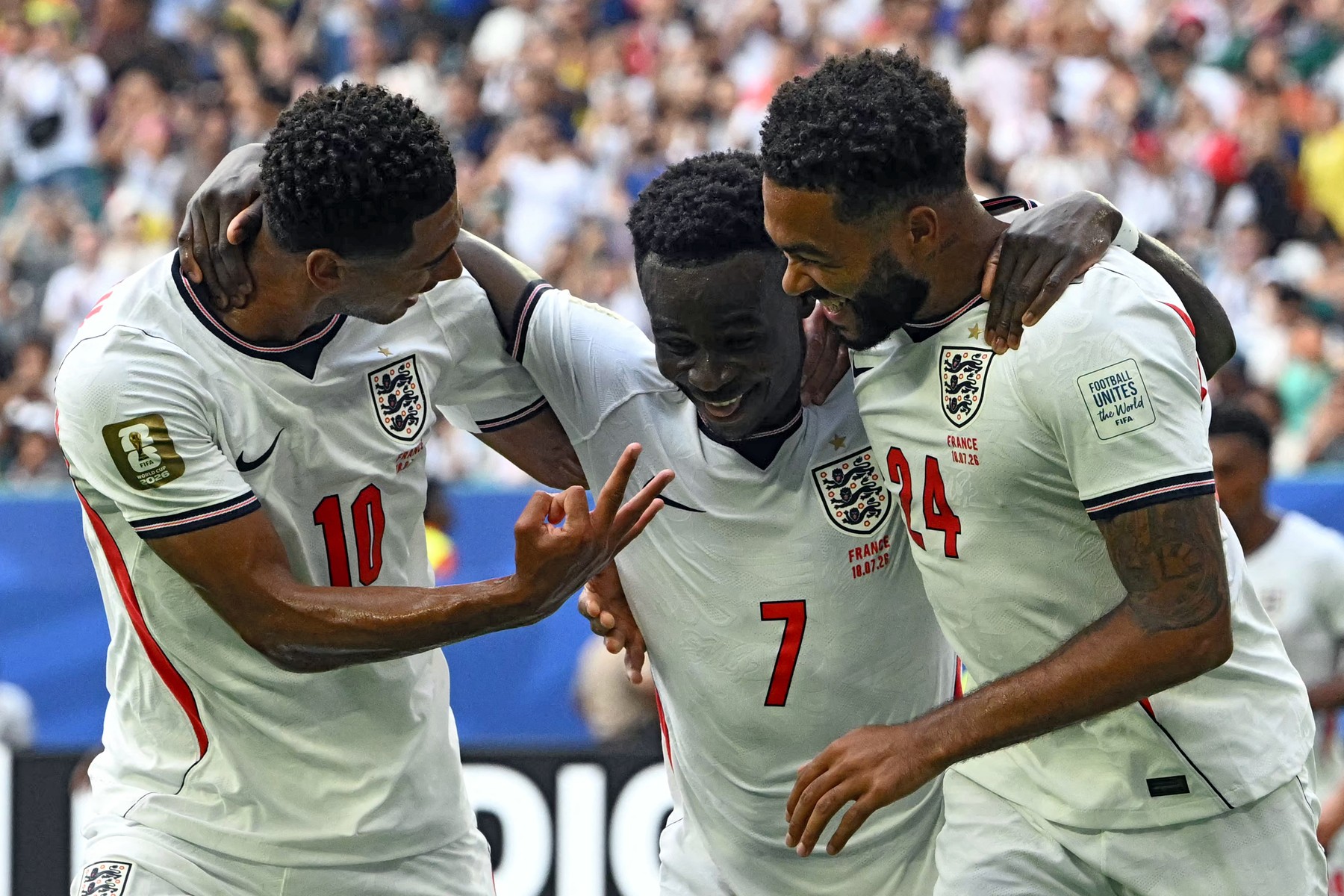 Nebunie la Miami! Anglia îi suflă bronzul Franței la Cupa Mondială după un meci incredibil în care s-au marcat 10 goluri! Nebunie la Miami! Anglia îi suflă bronzul Franței la Cupa Mondială după un meci incredibil în care s-au marcat 10 goluri!