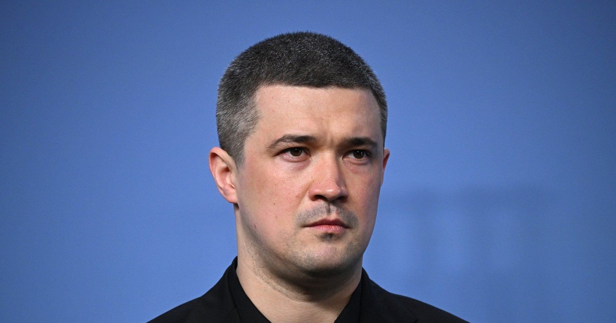 Fostul ministrul ucrainean al Apărării, Mihailo Fedorov, ar putea deveni „țarul” tehnologiilor militare, în timp ce zilele lui Oleksandr Sîrski în fruntea armatei sunt numărate Fostul ministrul ucrainean al Apărării, Mihailo Fedorov, ar putea deveni „țarul” tehnologiilor militare, în timp ce zilele lui Oleksandr Sîrski în fruntea armatei sunt numărate