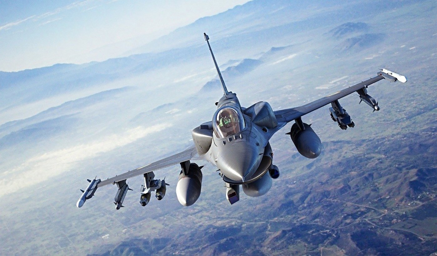 Premieră în războiul din Ucraina. Cum s-a încheiat primul duel aerian între un avion F-16 și unul Su-35 Premieră în războiul din Ucraina. Cum s-a încheiat primul duel aerian între un avion F-16 și unul Su-35