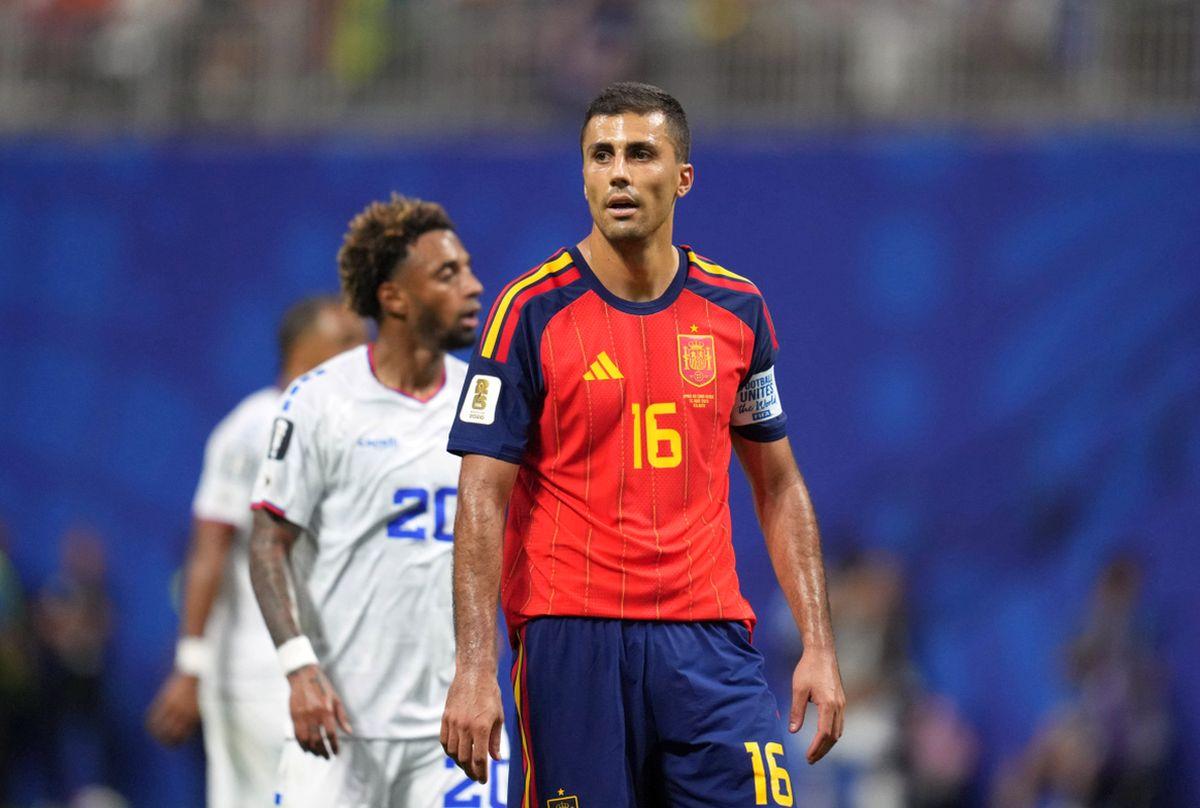 Lovitură pentru „Balonul de Aur” al CM 2026: Rodri se operează! » Cât va lipsi mijlocașul lui Manchester City Lovitură pentru „Balonul de Aur” al CM 2026: Rodri se operează! » Cât va lipsi mijlocașul lui Manchester City